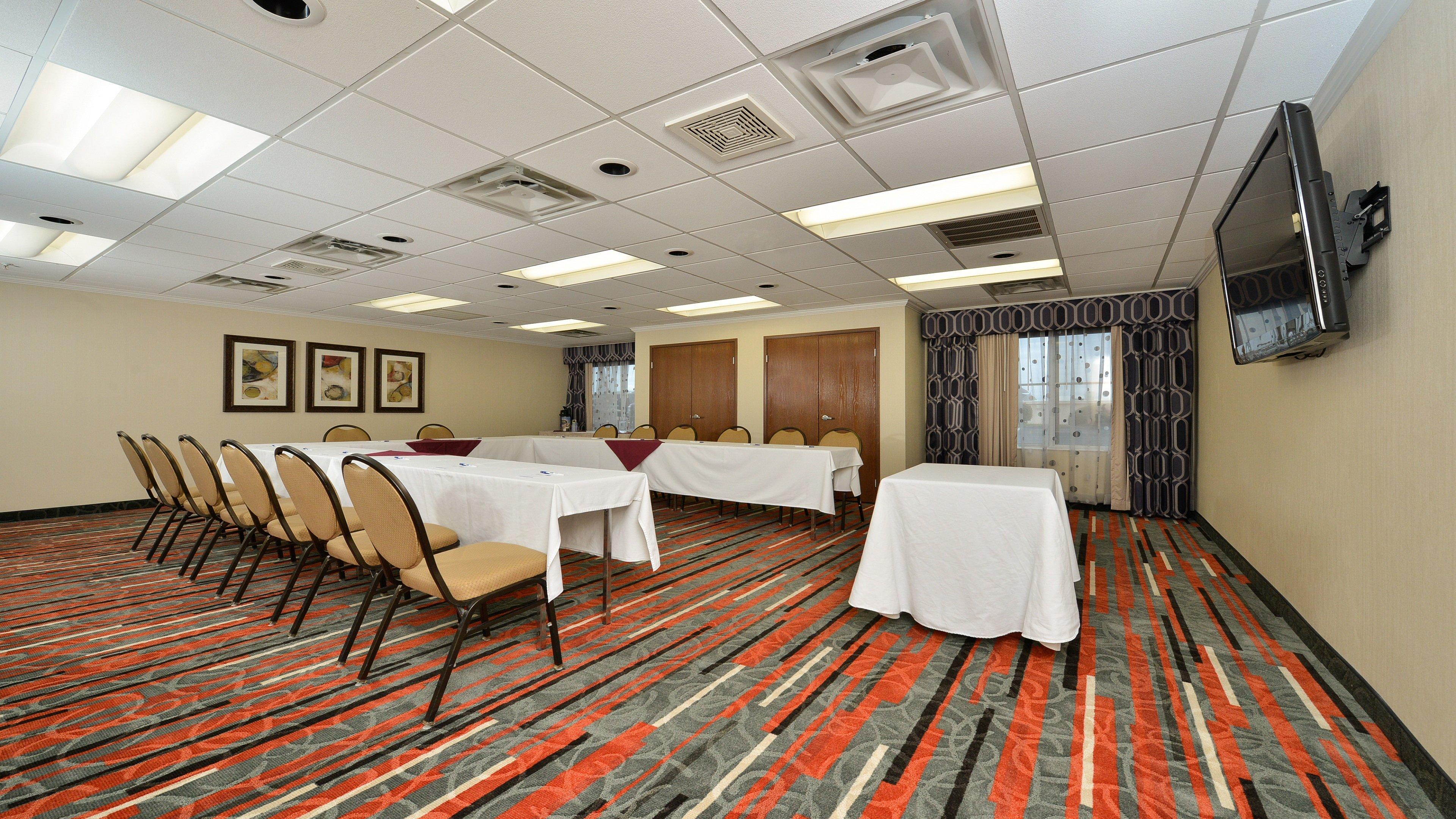 Holiday Inn Express Boston-Milford By Ihg Bagian luar foto