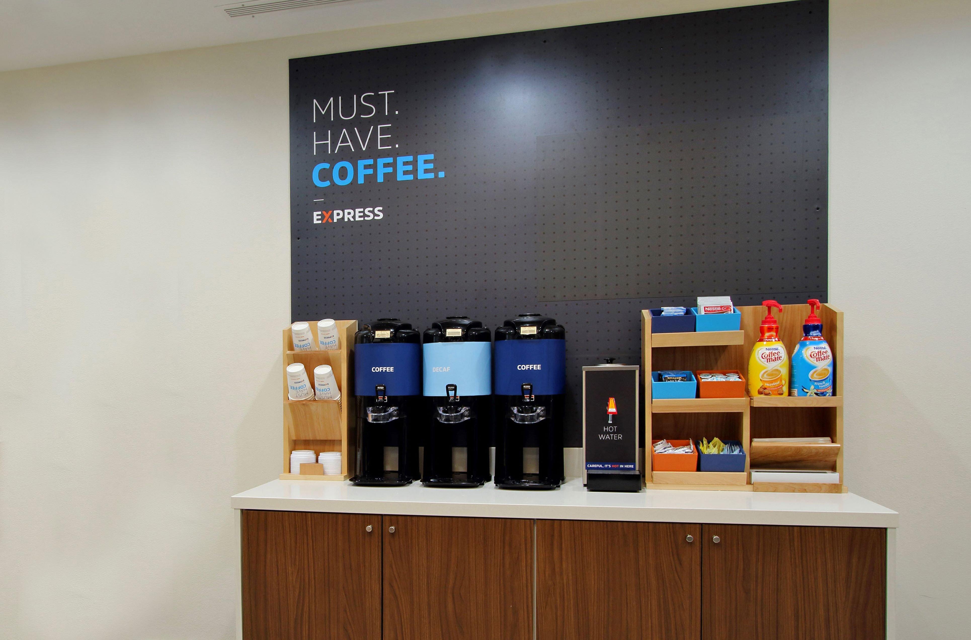 Holiday Inn Express Boston-Milford By Ihg Bagian luar foto