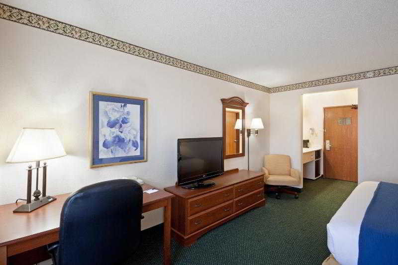 Holiday Inn Express Boston-Milford By Ihg Ruang foto